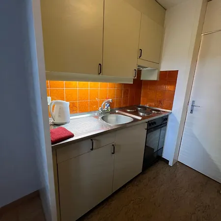 Warm Centrally Located And Quiet In Lägenhet *